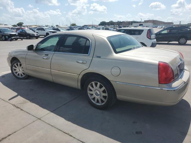 1LNHM82W36Y617969 - 2006 LINCOLN TOWN CAR SIGNATURE LIMITED GOLD photo 2