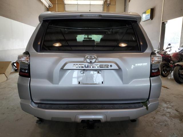 JTEBU5JR5G5326103 - 2016 TOYOTA 4RUNNER SR5/SR5 PREMIUM 银色 照片 6