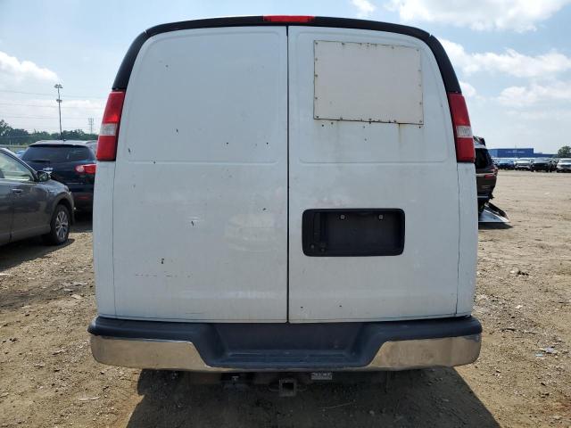 1GCWGBFG0J1202158 - 2018 CHEVROLET EXPRESS G2500 WHITE photo 6
