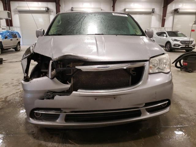 2C4RC1BG4DR657149 - 2013 CHRYSLER TOWN & COU TOURING 金色 照片 9