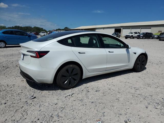 5YJ3E1EA9SF990186 - 2025 TESLA MODEL 3 WHITE photo 3