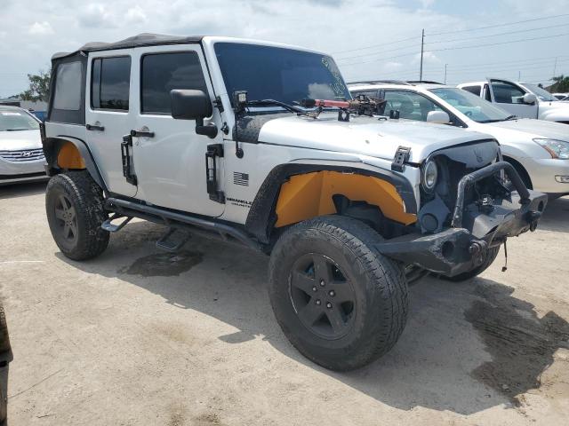 1J8GA59137L232341 - 2007 JEEP WRANGLER SAHARA SILVER photo 4