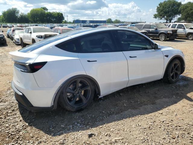 7SAYGDEE6TA399545 - 2026 TESLA MODEL Y WHITE photo 3