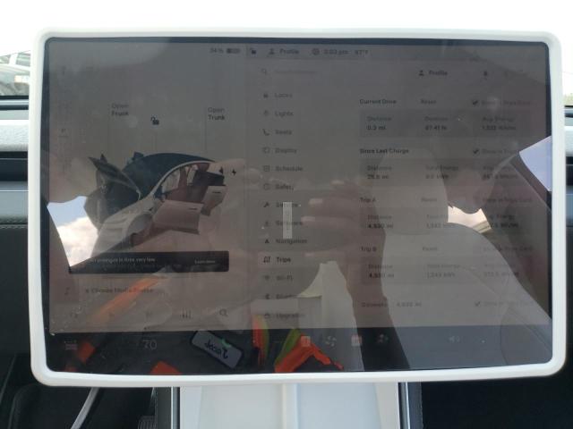 7SAYGDEE6TA399545 - 2026 TESLA MODEL Y WHITE photo 9