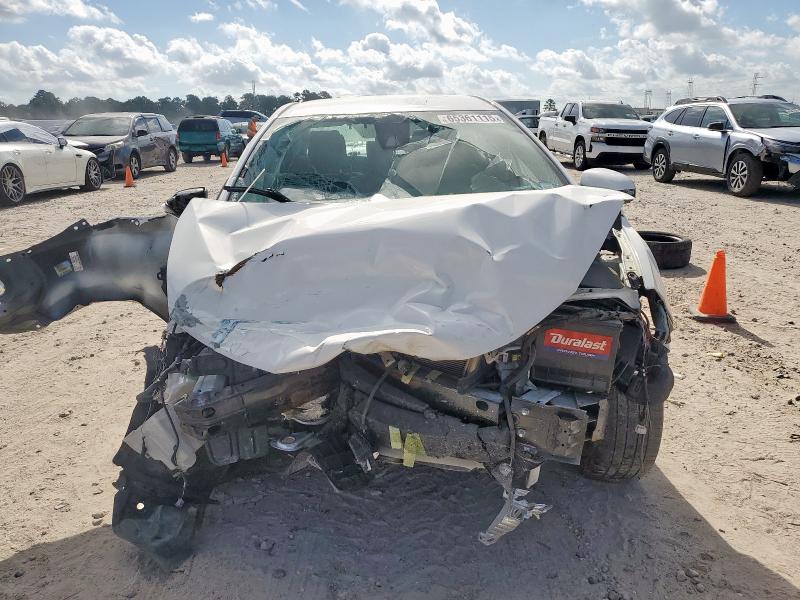 2T1BURHE0JC053211 - 2018 TOYOTA COROLLA L Blanc photo 5