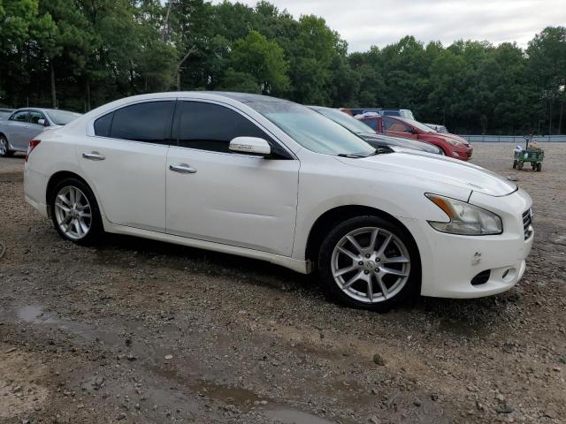 1N4AA5AP1BC839379 - 2011 NISSAN MAXIMA S WHITE photo 4