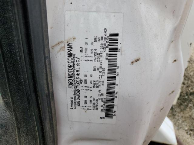 3FRXF7FJ4FV624456 - 2015 FORD F750 SUPER DUTY WHITE photo 10