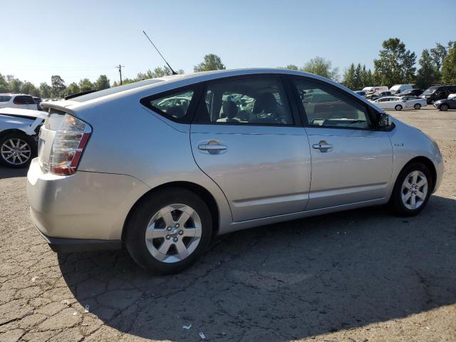 JTDKB20U987817519 - 2008 TOYOTA PRIUS SILVER photo 3