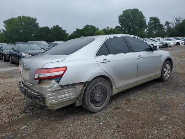 4T4BF3EK9AR036929 - 2010 TOYOTA CAMRY BASE SILVER photo 3