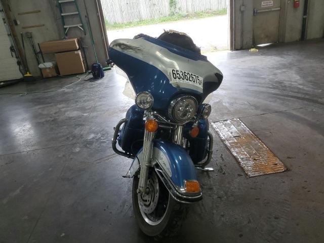 1HD1FCW136Y695183 - 2006 HARLEY-DAVIDSON FLHTCUI BLUE photo 2