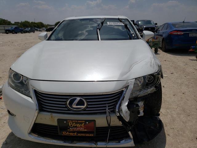 JTHBW1GG3E2052281 - 2014 LEXUS ES 300H WHITE photo 5