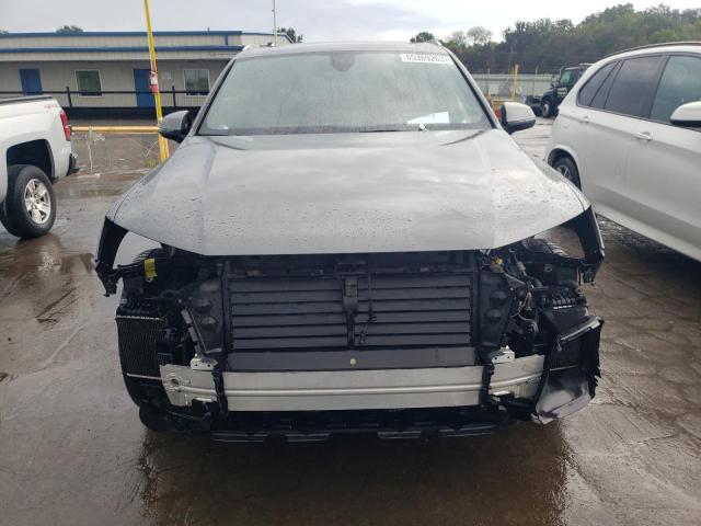 WA1VAAF73HD026152 - 2017 AUDI Q7 PRESTIGE GRAY photo 5