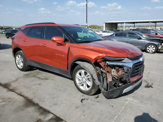 3GNKBBRA7MS527582 - 2021 CHEVROLET BLAZER 1LT ORANGE photo 4