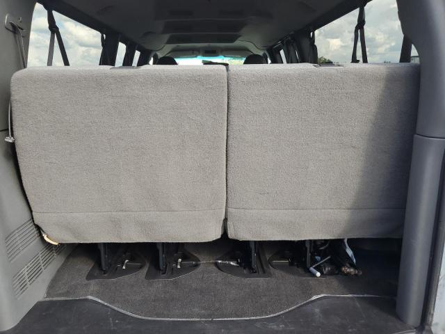 1GAZG1FG2B1165244 - 2011 CHEVROLET EXPRESS 3500 LT WHITE photo 10