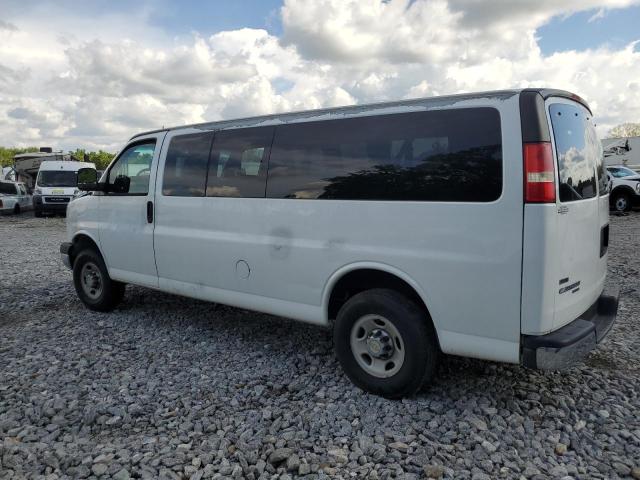1GAZG1FG2B1165244 - 2011 CHEVROLET EXPRESS 3500 LT WHITE photo 2