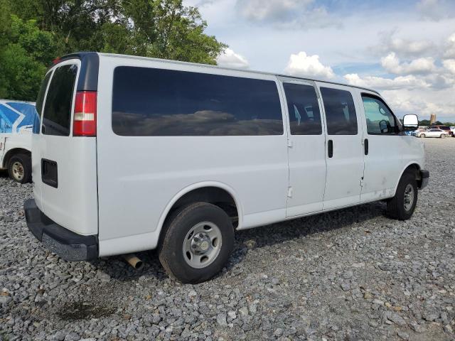 1GAZG1FG2B1165244 - 2011 CHEVROLET EXPRESS 3500 LT WHITE photo 3