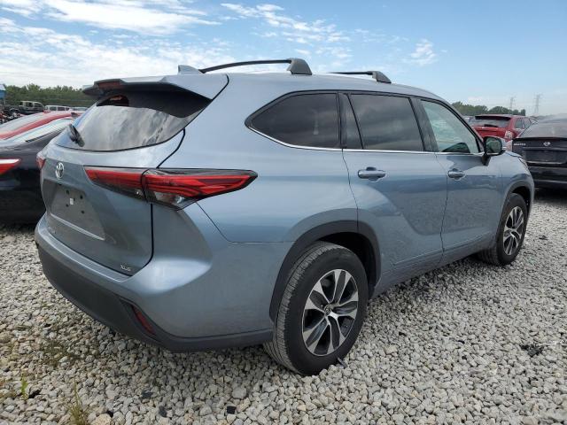 5TDGZRAH1MS080179 - 2021 TOYOTA HIGHLANDER XLE BLUE photo 3