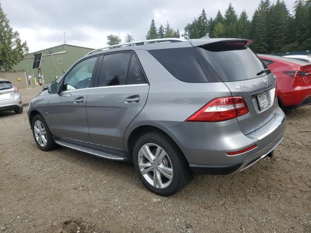 4JGDA5HB6CA023696 - 2012 MERCEDES-BENZ ML 350 4MATIC BLACK photo 2