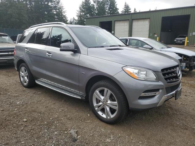 4JGDA5HB6CA023696 - 2012 MERCEDES-BENZ ML 350 4MATIC BLACK photo 4