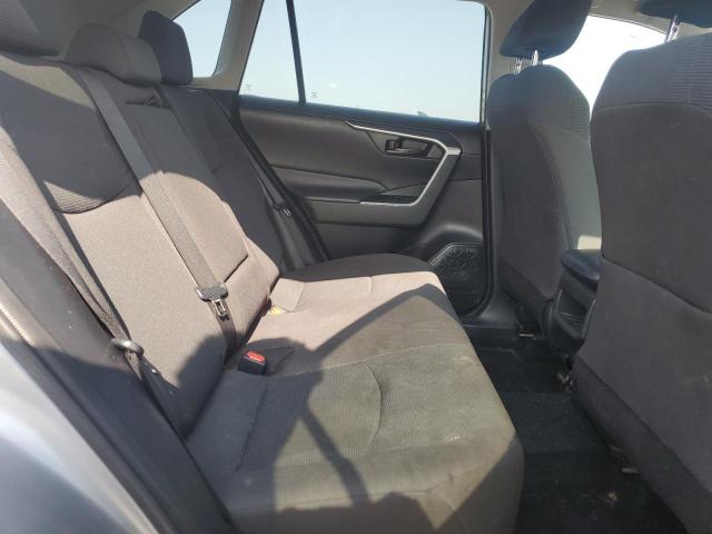 2T3K1RFV8LC074300 - 2020 TOYOTA RAV4 LE SILVER photo 11