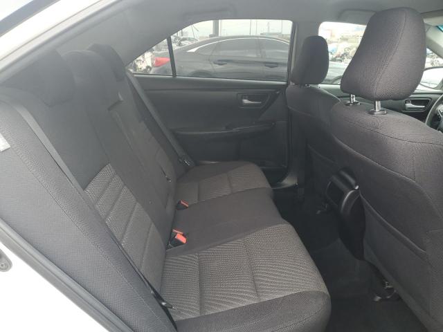4T4BF1FK2FR492393 - 2015 TOYOTA CAMRY LE 白色 照片 10