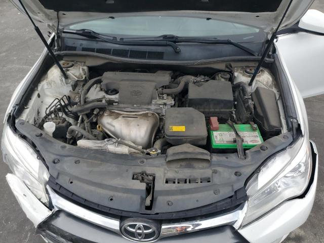 4T4BF1FK2FR492393 - 2015 TOYOTA CAMRY LE 白色 照片 11