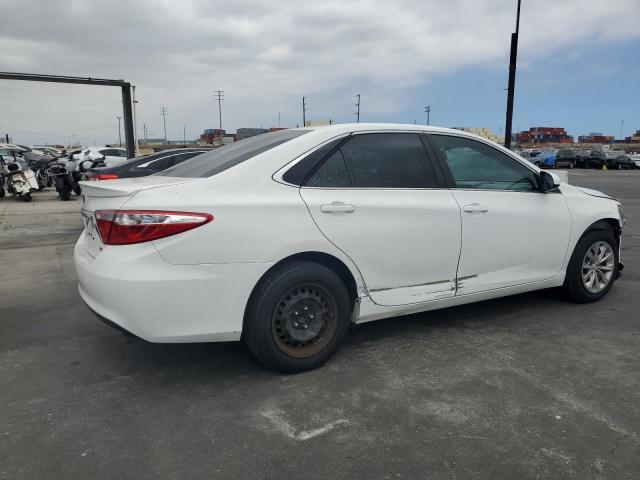4T4BF1FK2FR492393 - 2015 TOYOTA CAMRY LE 白色 照片 3