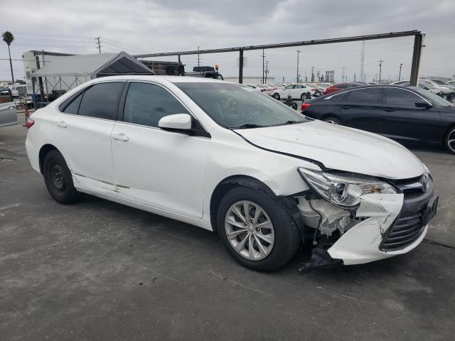 4T4BF1FK2FR492393 - 2015 TOYOTA CAMRY LE 白色 照片 4