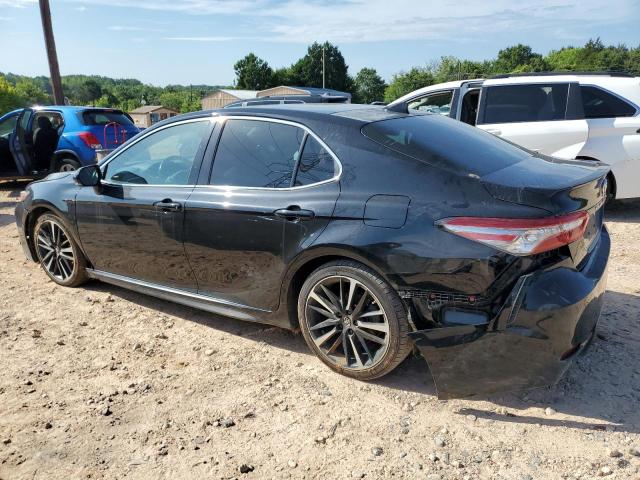 4T1BZ1HK2JU003577 - 2018 TOYOTA CAMRY XSE BLACK photo 2