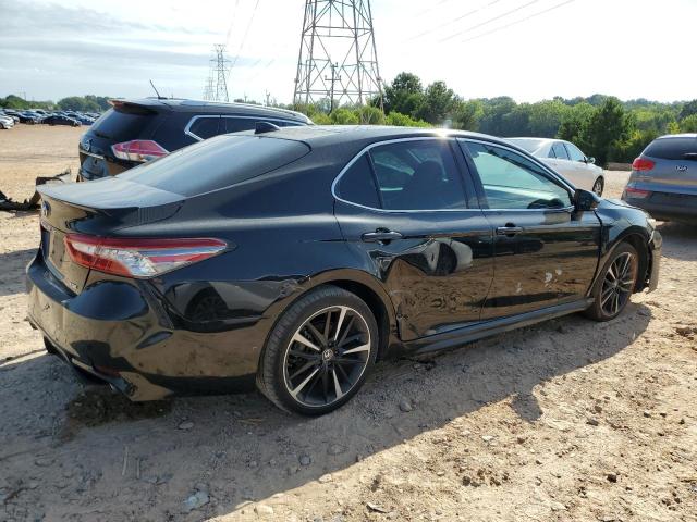 4T1BZ1HK2JU003577 - 2018 TOYOTA CAMRY XSE BLACK photo 3