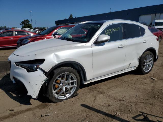 ZASPAKBN4K7C38841 - 2019 ALFA ROMEO STELVIO TI WHITE photo 1