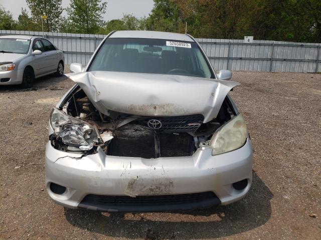 2T1KR32E25C874386 - 2005 TOYOTA COROLLA MA XR SILVER photo 11