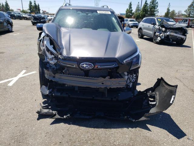 JF2SKARC1NH527710 - 2022 SUBARU FORESTER TOURING გრაფიტი ფოტო 5