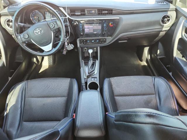 5YFBURHE7KP899501 - 2019 TOYOTA COROLLA L ვერცხლისფერი ფოტო 8