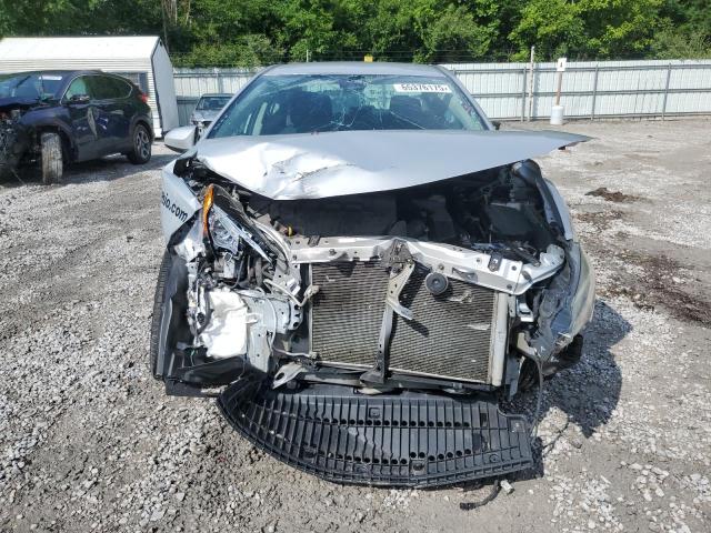 2T1BURHE6JC988717 - 2018 TOYOTA COROLLA L Күміс фото 5