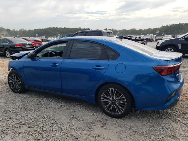 3KPF54AD8NE490884 - 2022 KIA FORTE GT LINE BLUE photo 2