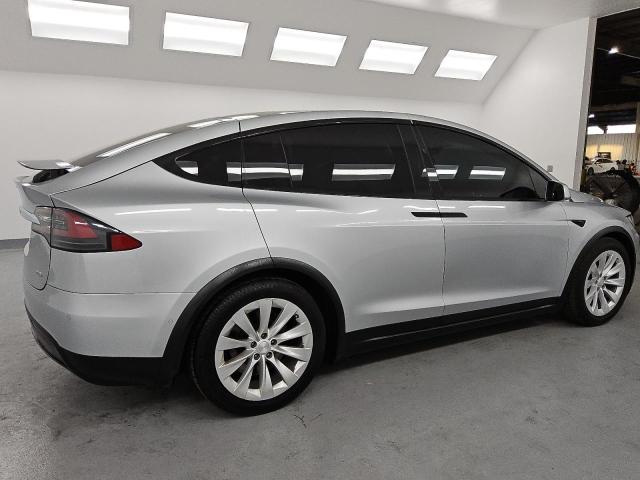 5YJXCDE25GF026158 - 2016 TESLA MODEL X Plata foto 3