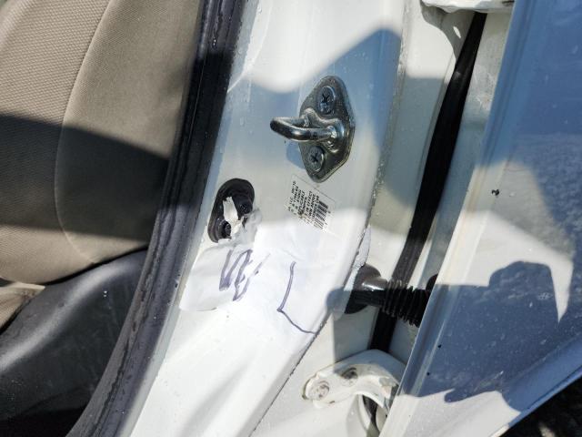 19XFB2F81FE299110 - 2015 HONDA CIVIC EX WHITE photo 12