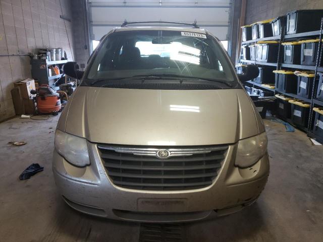 2A4GP44RX6R705861 - 2006 CHRYSLER TOWN & COU LX CREAM photo 5