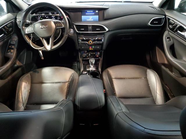 SJKCH5CP7HA024598 - 2017 INFINITI QX30 BASE BLACK photo 8