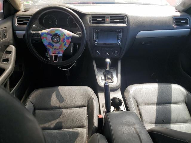 3VWDP7AJXDM430390 - 2013 VOLKSWAGEN JETTA SE RED photo 8