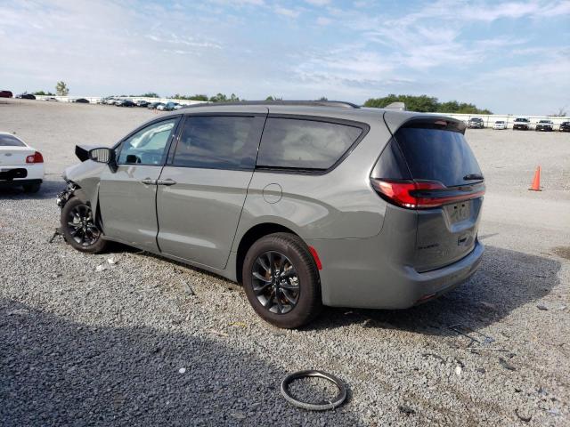2C4RC3BG4NR156629 - 2022 CHRYSLER PACIFICA TOURING L GRAY photo 2
