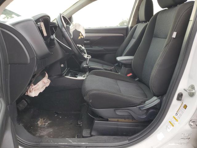 JA4AD3A38JZ007451 - 2018 MITSUBISHI OUTLANDER SE WHITE photo 7
