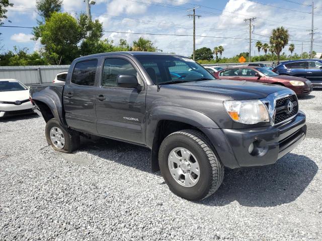 3TMJU4GN6BM121827 - 2011 TOYOTA TACOMA DOUBLE CAB PRERUNNER GRAY photo 4