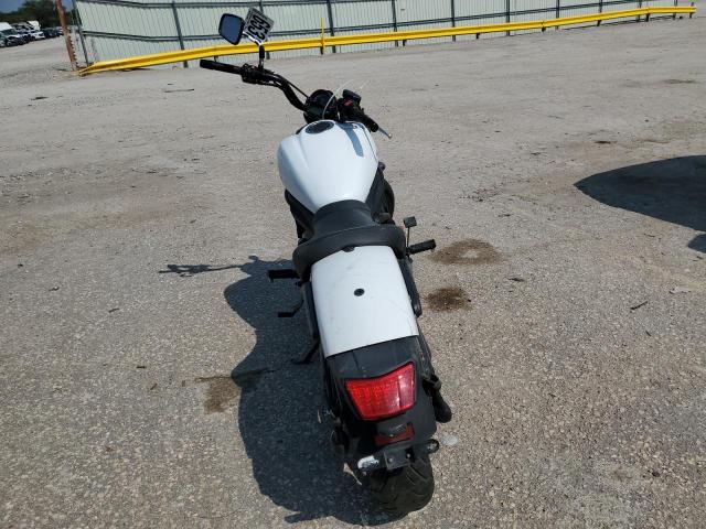 JKAENEB18FDA00160 - 2015 KAWASAKI EN650 B WHITE photo 4