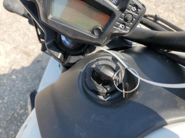 JKAENEB18FDA00160 - 2015 KAWASAKI EN650 B WHITE photo 8