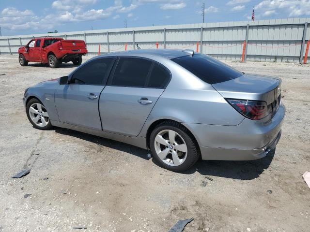 WBANF33537CS41893 - 2007 BMW 525 XI Grau Foto 2