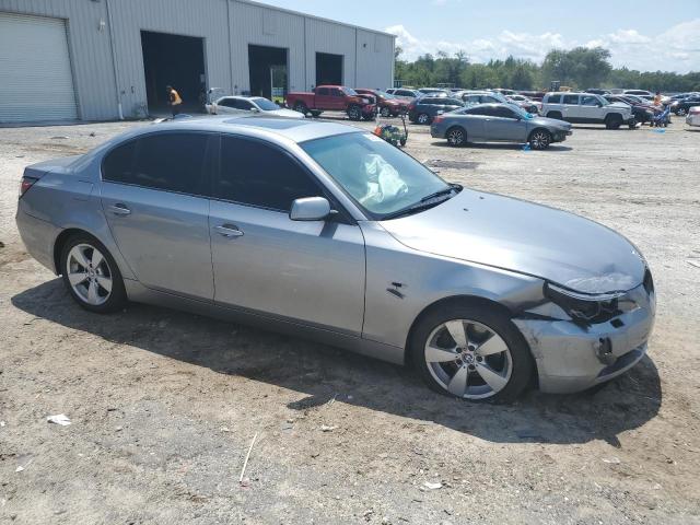 WBANF33537CS41893 - 2007 BMW 525 XI Grau Foto 4