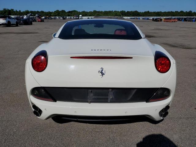 ZFF65LJA3A0172062 - 2010 FERRARI CALIFORNIA WHITE photo 6