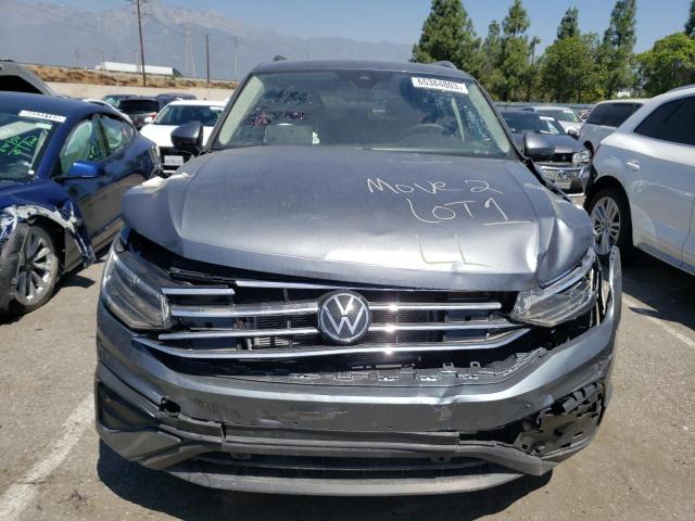 3VV3B7AX7NM096372 - 2022 VOLKSWAGEN TIGUAN SE GRAY photo 5